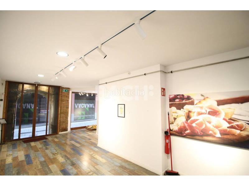 Foto ead19b60-fbbf-4375-b17b-52a1f01a9e76. Rent business premise in cardona 7 in Centre Vic