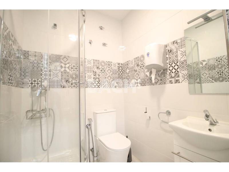 Foto f2124815-6ffe-4fe1-a02a-0aa904c98e16. Rent business premise in cardona 7 in Centre Vic