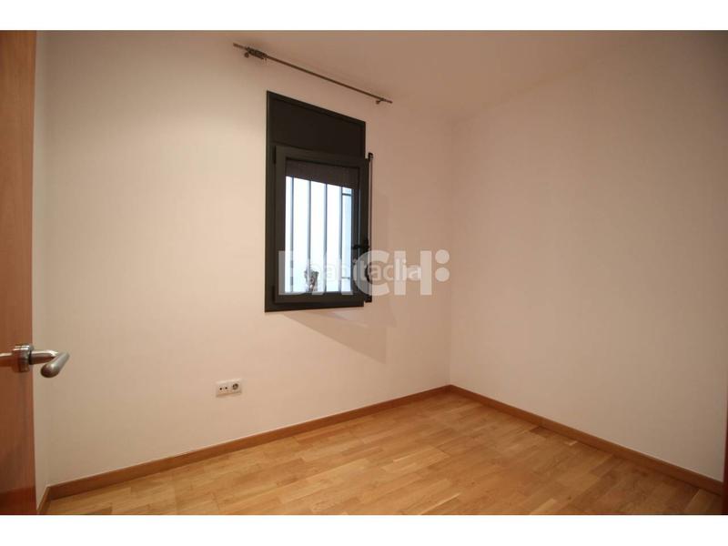 Foto 8f9d24fa-638a-4b09-86f1-2055e58af2bd. Lloguer pis a Centre Vic