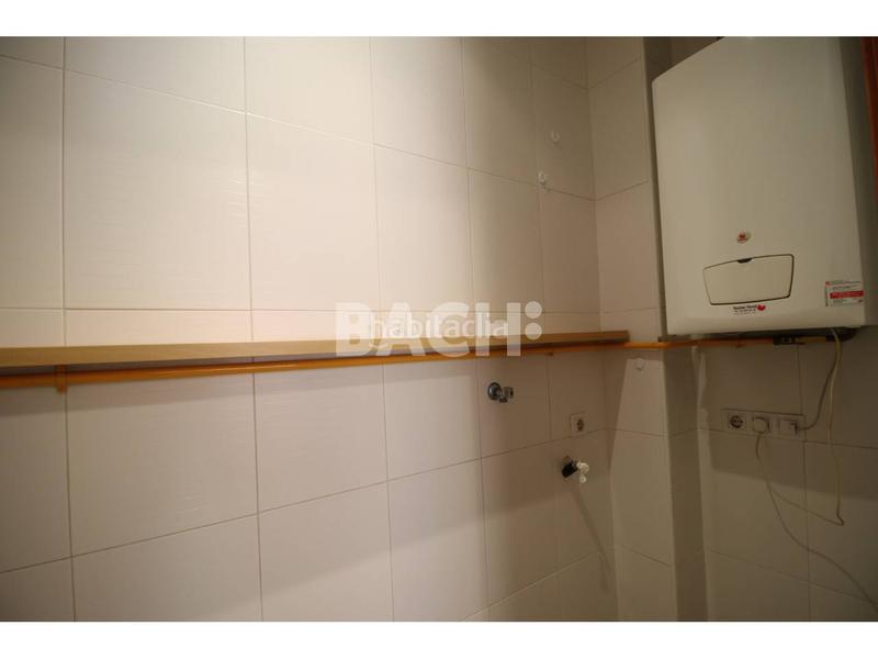 Foto d0605145-6470-4cb0-a35b-0daef2458ea8. Lloguer pis a Centre Vic