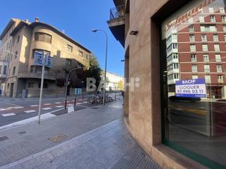 Location Local commercial  Francesc camprodon. Dóna visibilitat al teu negoci en un espai amb totes les possibi