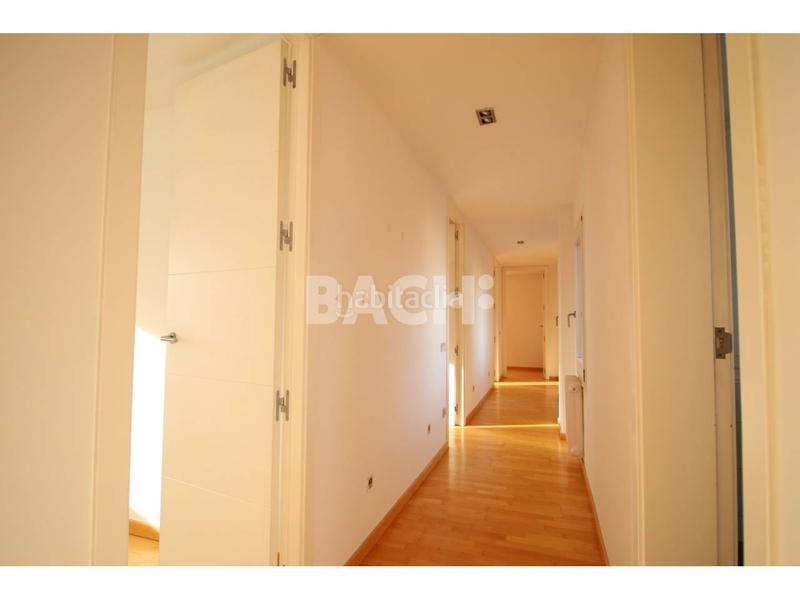 Foto 10628ae9-19a5-4eb9-904f-064a1174aa4f. Attico in bisbe morgades 14 in Centre Vic