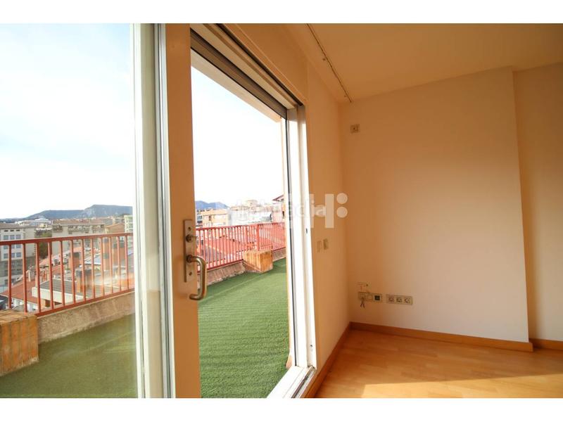 Foto 5c417ae7-9431-477d-83ba-365a8ba6bb89. Attico in bisbe morgades 14 in Centre Vic