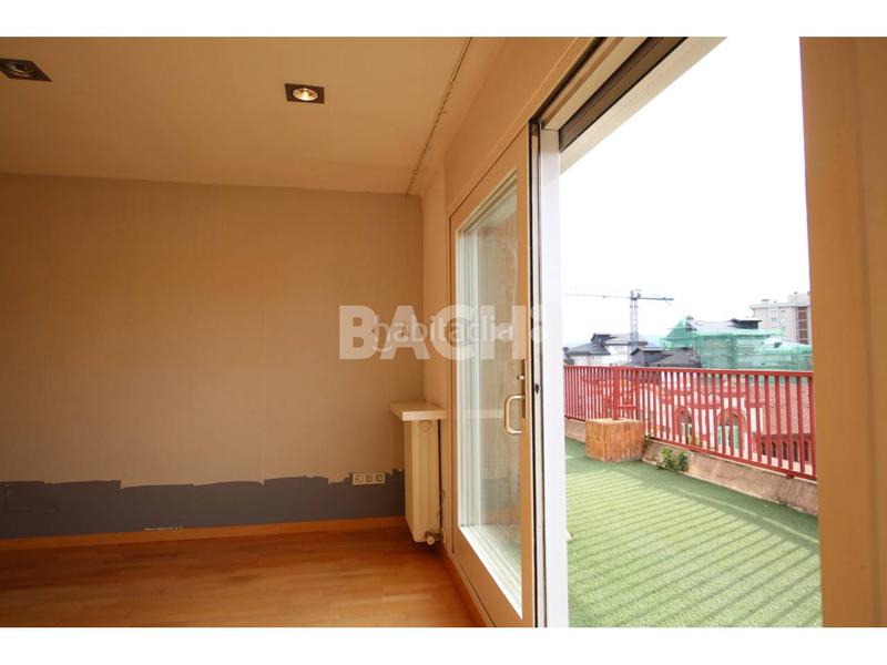 Foto 897ae9ec-da69-480b-9062-3db8e9f0a3cf. Attico in bisbe morgades 14 in Centre Vic