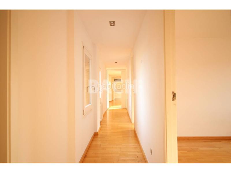 Foto 8daf1290-58ef-4253-a1b4-c091da36695f. Attico in bisbe morgades 14 in Centre Vic