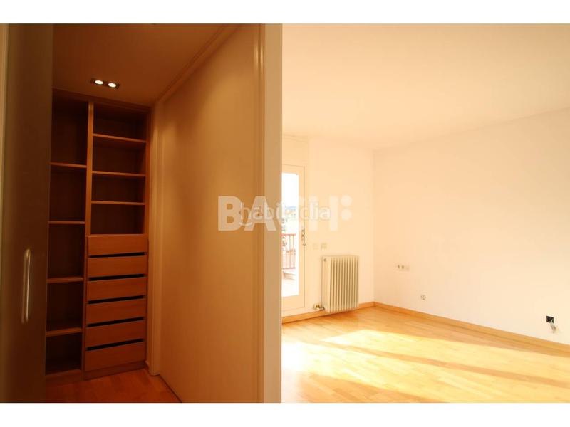 Foto 9f3b15d8-645f-4ee3-a6e3-a3c9ad5a6b63. Attico in bisbe morgades 14 in Centre Vic