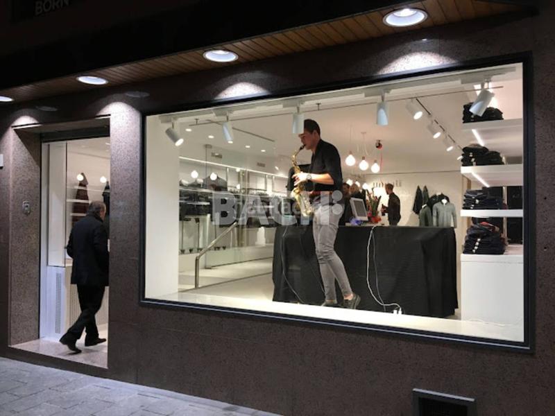 Foto df5a891d-d09a-445b-83fd-5e269c4e5d95. Rent business premise in Centre Vic