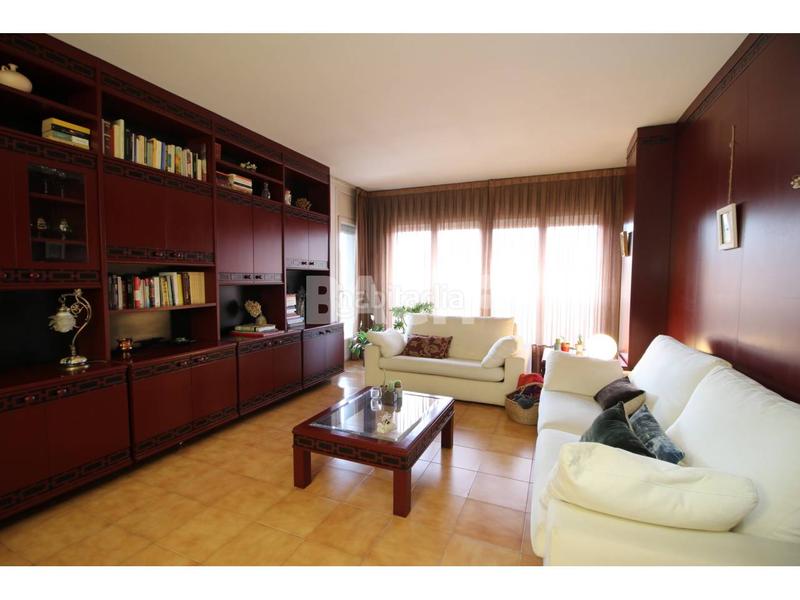 Foto 2bb79db5-0e57-45fd-886a-f2533f8b2229. Pis a lluís vila abadal 3 a Centre Vic