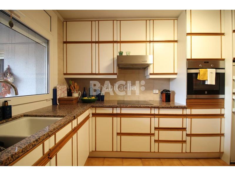 Foto aab09329-ca19-4ad8-a15c-2359f685e3a3. Pis a lluís vila abadal 3 a Centre Vic