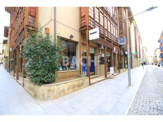 Miete Geschäftsraum in Calle sant jordi 3. Esquinero en el centro  amplitud, visibilidad y máxima polivalen