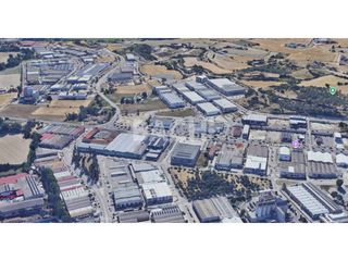 Location Bâtiment à usage industriel à Nord. Muy comercial de 2.000 m con amplio patio y doble acceso