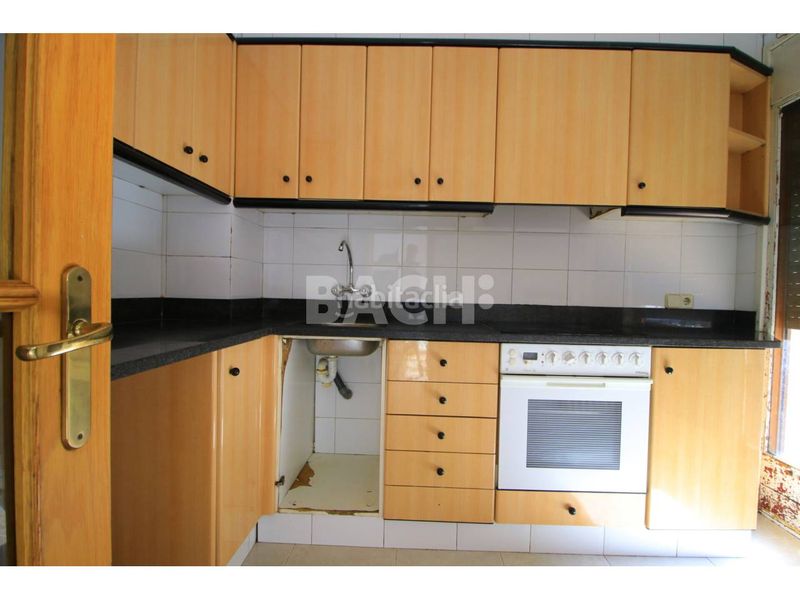 Foto 03d1426c-7a99-4de2-b09e-990d1d2269a0. Pis amb calefacció a Nord Vic