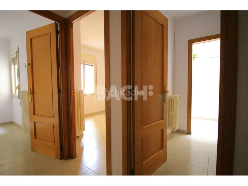 Foto 5a284d39-5e85-40ba-83c3-aa6f84e1f4c5. Pis amb calefacció a Nord Vic