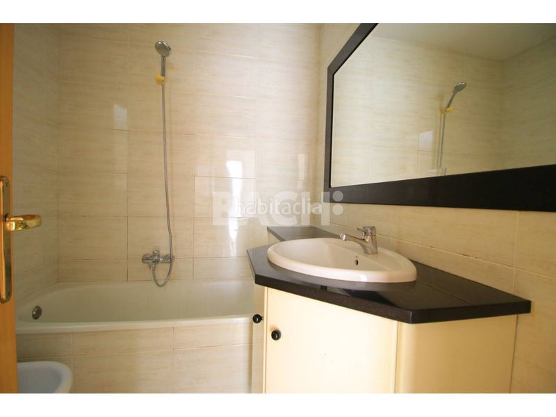 Foto 5ba27bec-bbce-4d52-a1c4-e6fa4f4efb2d. Pis amb calefacció a Nord Vic