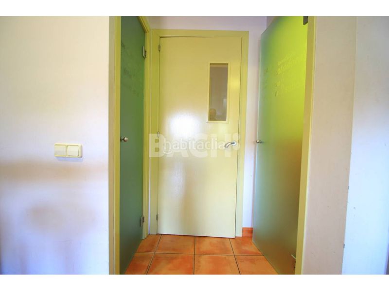 Foto 2db563e7-18c3-47de-abe0-4adab09aeb9b. Àtic amb calefacció aparcament a Centre Vic