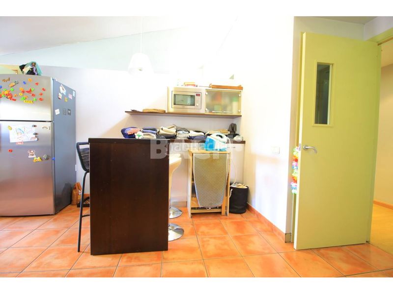 Foto 502c82a0-bc65-4300-b250-93158c596c5b. Àtic amb calefacció aparcament a Centre Vic