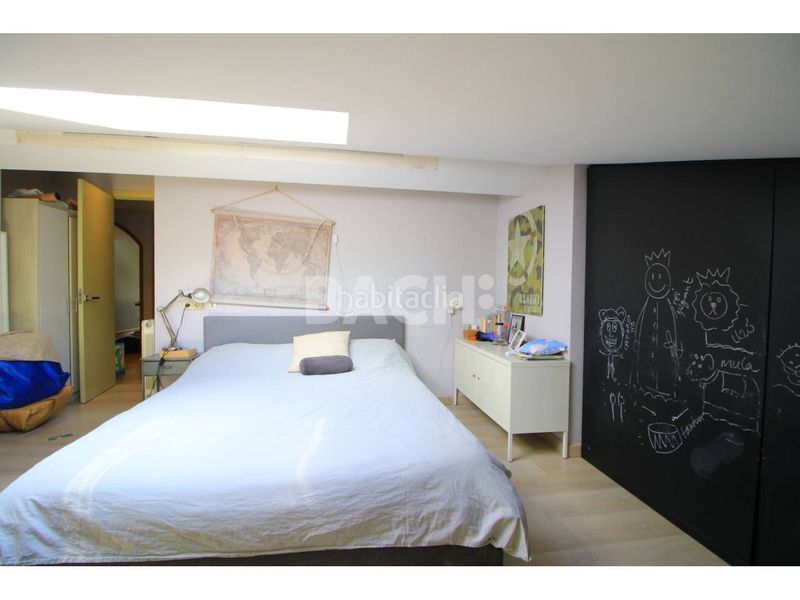 Foto e292ac24-596b-495c-8ef4-48170b29323a. Àtic amb calefacció aparcament a Centre Vic