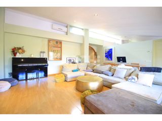 Penthouse  Calle sant miquel dels sants 23. Ático de gran superficie con terraza y espacios diferenciados en