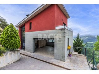 Casa  Calle migjorn 8. Un mirador privilegiado sobre la plana de vic