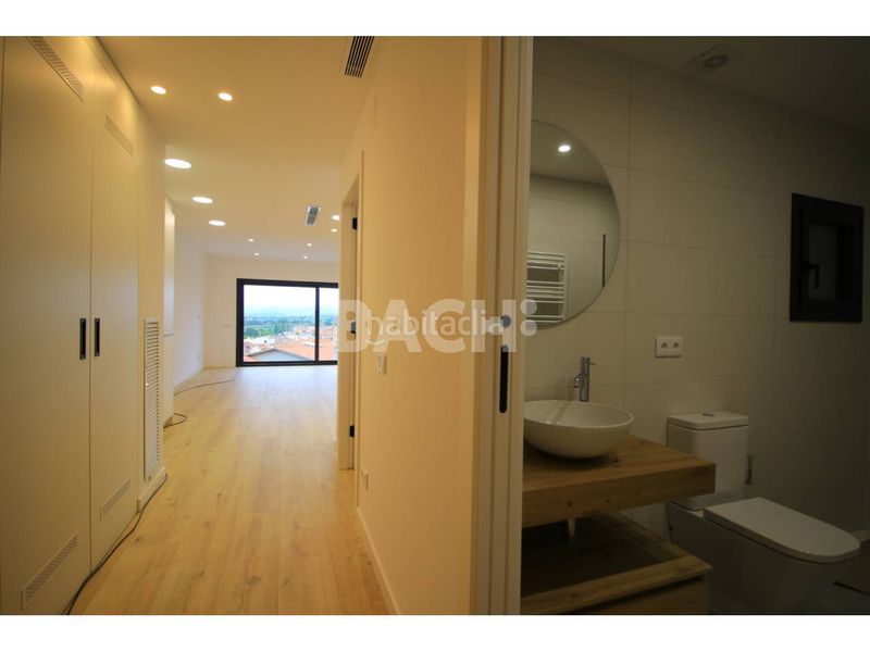 Foto de17404b-d456-4fc1-a1ea-29411b5d038c. Casa adossada amb calefacció aparcament a Calldetenes