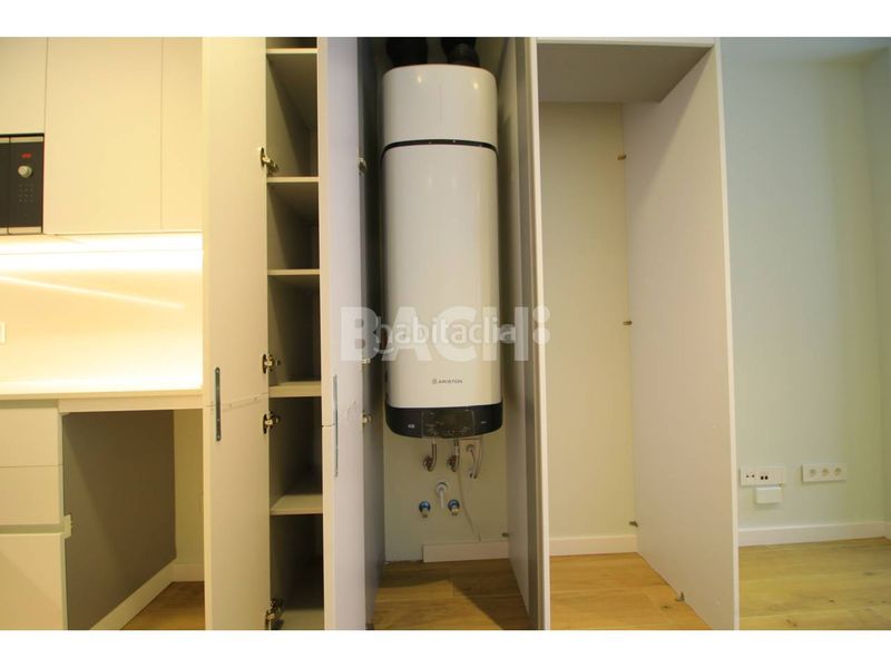 Foto 76a6e00d-b93b-4ef4-8f13-f5df02d70416. Pis a calle nou 127 a Nord Vic
