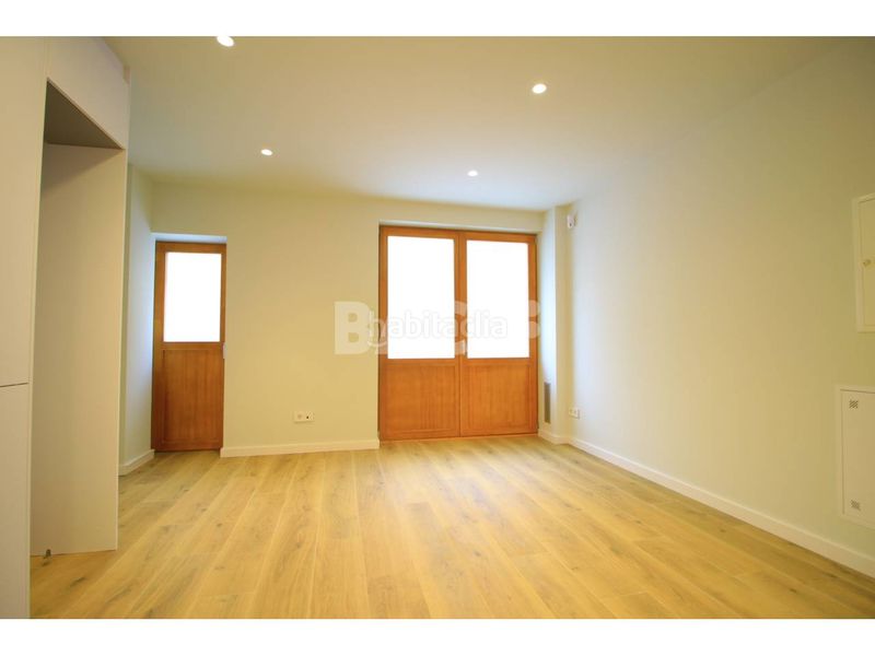 Foto a5aa93da-d9b5-47ee-830a-5960c9eb8c9b. Pis a calle nou 127 a Nord Vic