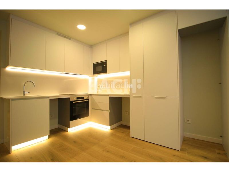 Foto b94f2c07-9031-4e35-948e-400b70377f81. Pis a calle nou 127 a Nord Vic