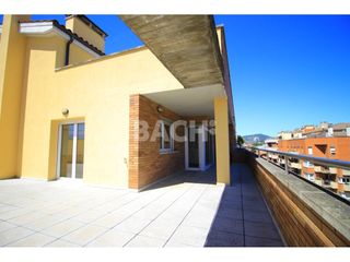 Dúplex  Calle bisbe strauch. Ático dúplex con terrazas espectaculares en la zona del remei