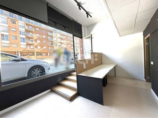 Locale commerciale in Calle Assamblea de Catalunya 2
