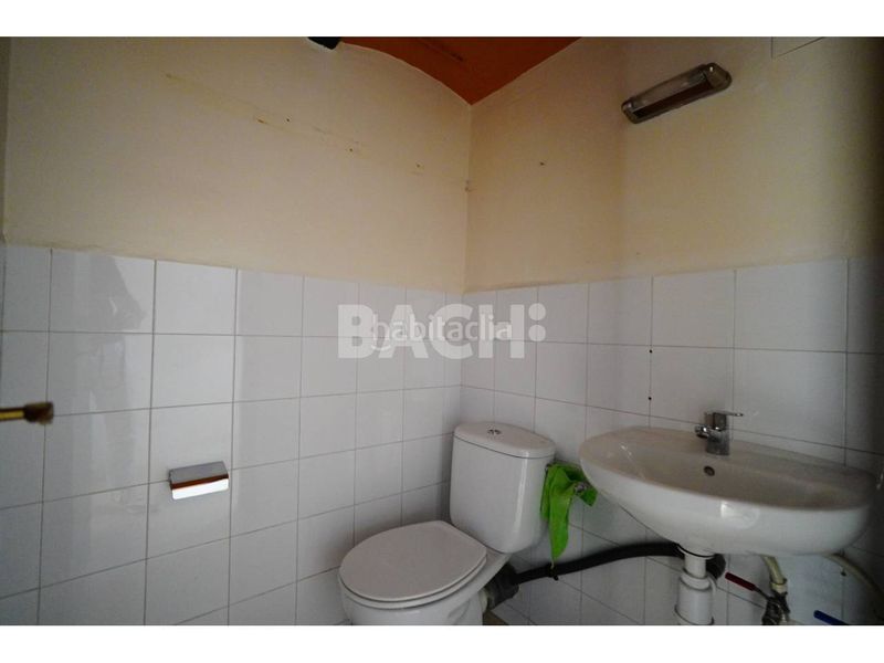 Foto 343bbe17-9f5e-47a1-8c58-9c9a1468efbb. Local comercial a Centre Vic