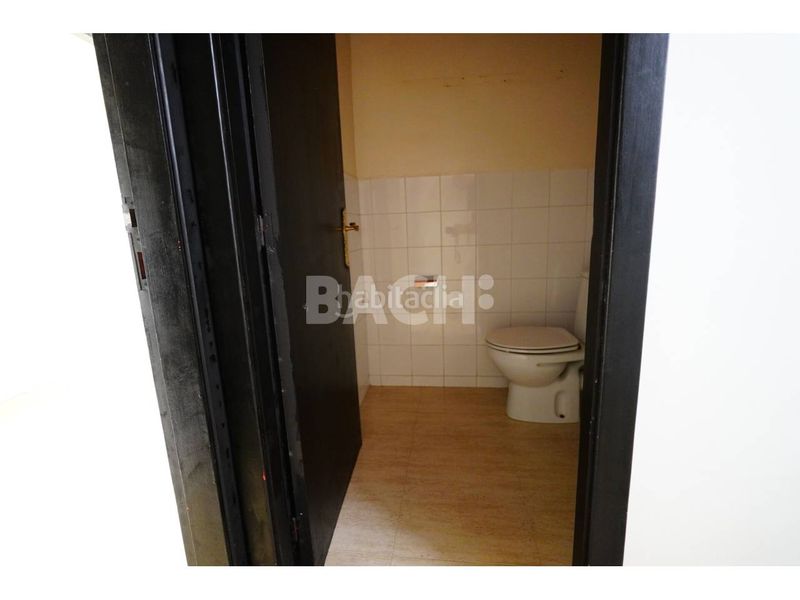 Foto 7d38d6a5-7acf-4e55-8cd0-39314b0c4614. Local comercial a Centre Vic
