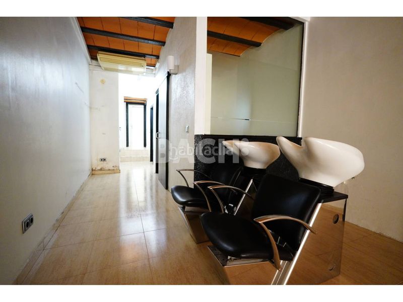 Foto c437172f-18c1-4676-a9bb-df413ee543e8. Local comercial a Centre Vic