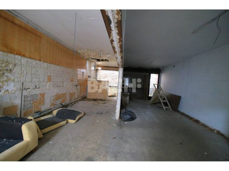Foto c5f7e367-b5df-49f9-a0ad-f3f4f7a8d829. Local comercial a Nord Vic
