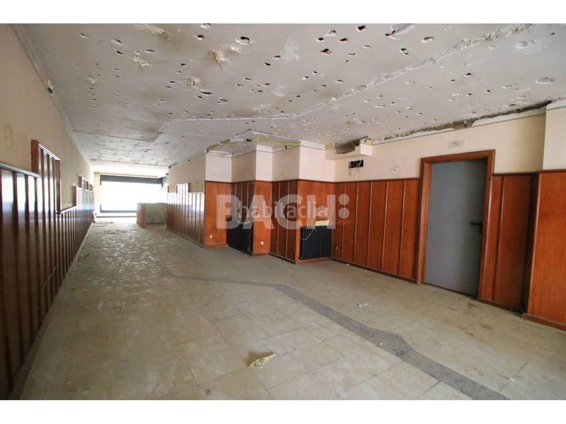 Foto da1623f3-f3f9-42db-8dcf-f791cccf7899. Local comercial a Nord Vic