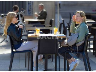 Lloguer Local Comercial a Nord. Restaurante en traspaso en una de las mejores zonas de vic