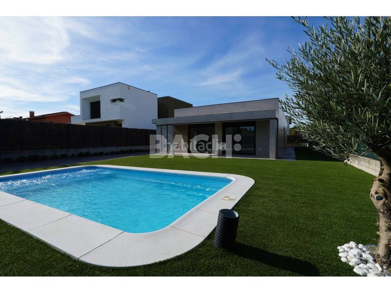 Foto 0eae2265-f4a7-40cd-b194-087ff070ae8e. Casa amb aparcament a Gurb