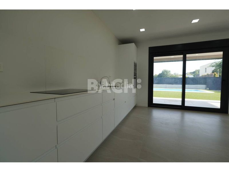 Foto 83382c7d-bd68-4122-b0e2-35c3a88e57a3. Casa amb aparcament a Gurb