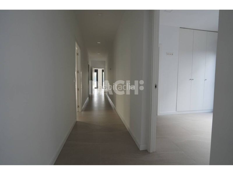 Foto b2cb557c-05c9-4758-884f-8c046c444837. Casa amb aparcament a Gurb