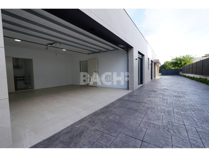 Foto e983a0d5-148d-4996-9186-cfbbdd577dcc. Casa amb aparcament a Gurb