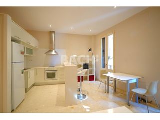 Location Appartement à Centre. Tipo reformado, con acabados de diseño