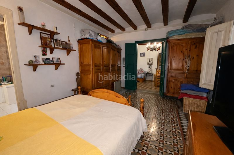 Foto cb4ca0ec-ffe9-4e3a-8607-fd84c9ddf949. Pis a Gòtic Barcelona