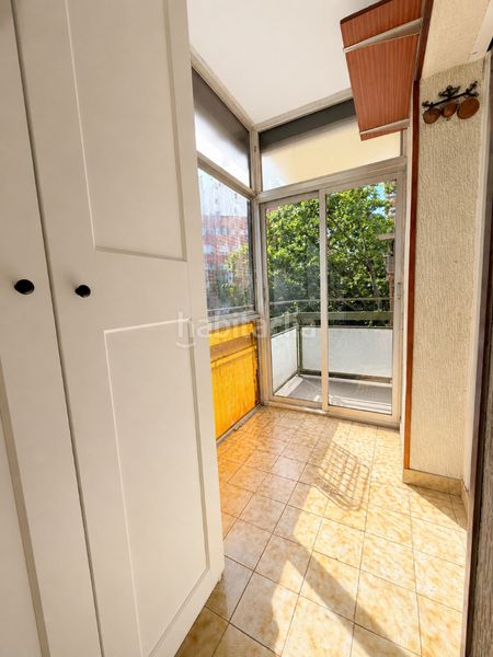 Foto 05739b03-489d-4d18-9c85-e25fcc5b4555. Piso en Sant Antoni Barcelona
