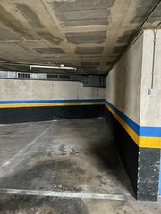 Miete Autoparkplatz in Gran via de les corts catalanes 325. Plaza de garaje doble en alquiler