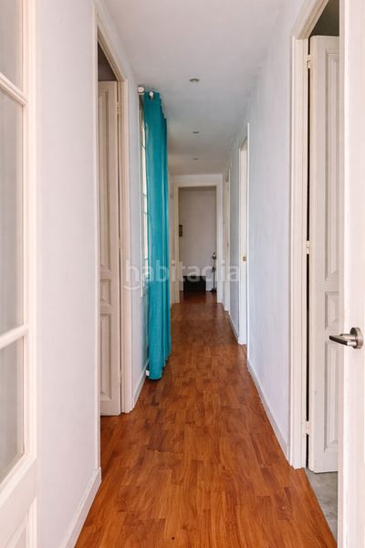 Foto 48a5df74-caac-4423-add0-f4a7e7d0193d. Piso en Sant Antoni Barcelona