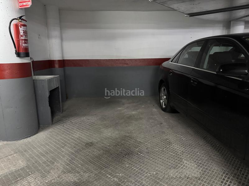 Foto 6ca85e09-e94b-405b-8687-9c8c8a3b5042. Parking voiture dans Sant Antoni Barcelona