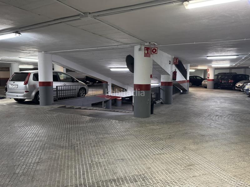 Foto 7bfc1f2b-e365-49c1-b35c-3e7a3165050a. Parking voiture dans Sant Antoni Barcelona