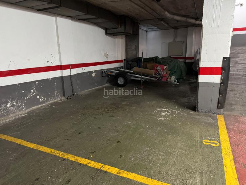 Foto 6b9d4db7-1dcb-4276-aefd-e0ca56fdb2ea. Parking coche en Sant Antoni Barcelona
