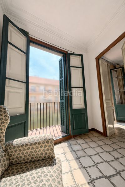 Foto 2ddff6d5-fe6d-4aae-93dc-522da53f9ad2. Pis a Sant Antoni Barcelona