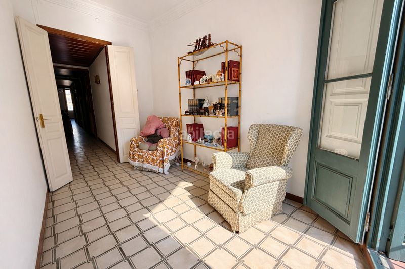 Foto 47cc6b2b-7060-433a-997b-f30b22a9d014. Pis a Sant Antoni Barcelona