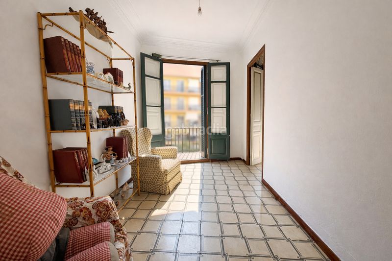 Foto c515e6a1-0d3b-495b-89aa-b076d48b8b0a. Pis a Sant Antoni Barcelona